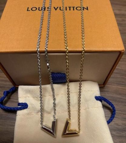 【定番人気】ルイヴィトン★ネックレス エセンシャルV 2色